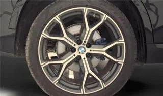 Used 2022 Black BMW xDrive40i image 18