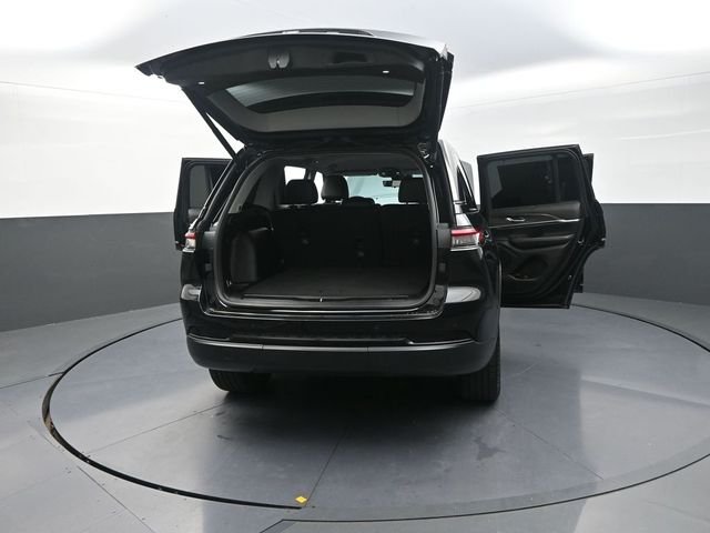 Used 2023 Black Jeep Limited image 35