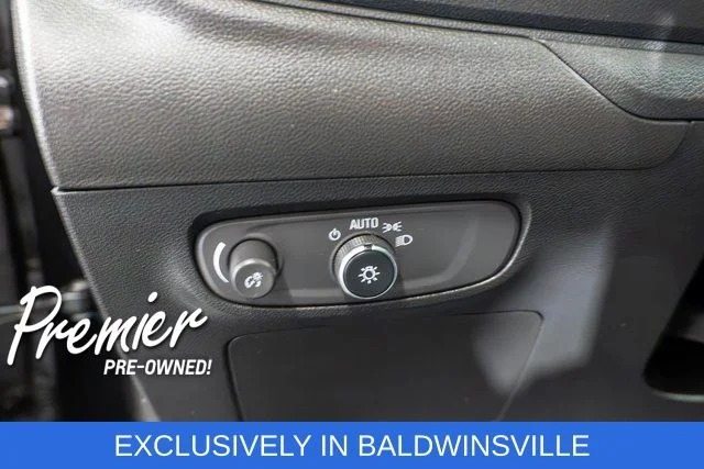 Used 2025 Black Buick Preferred image 18