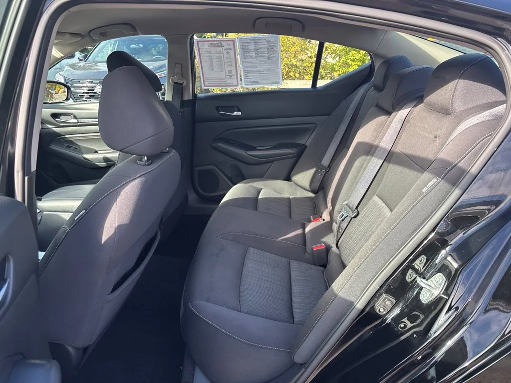 Used 2019 Black Nissan 2.5 S image 12