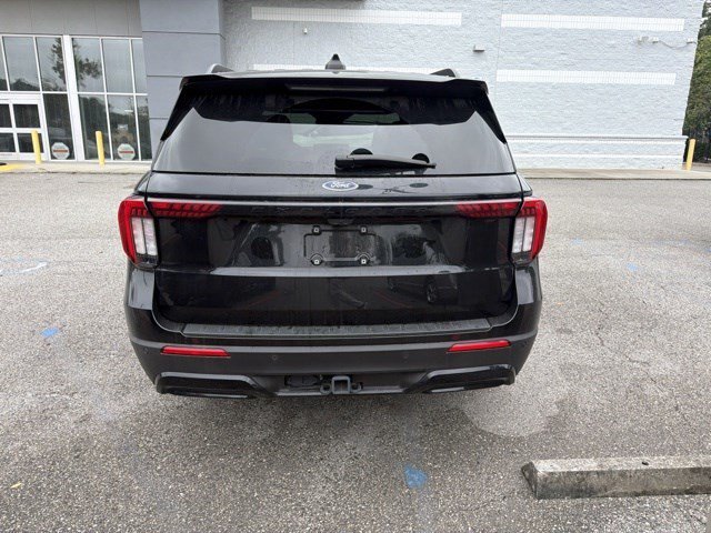 Certified Used 2025 Black Metallic Ford ST-Line image 37