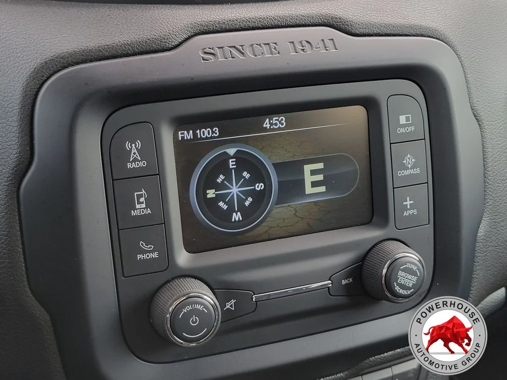 Used 2017 Gray Jeep Latitude image 26