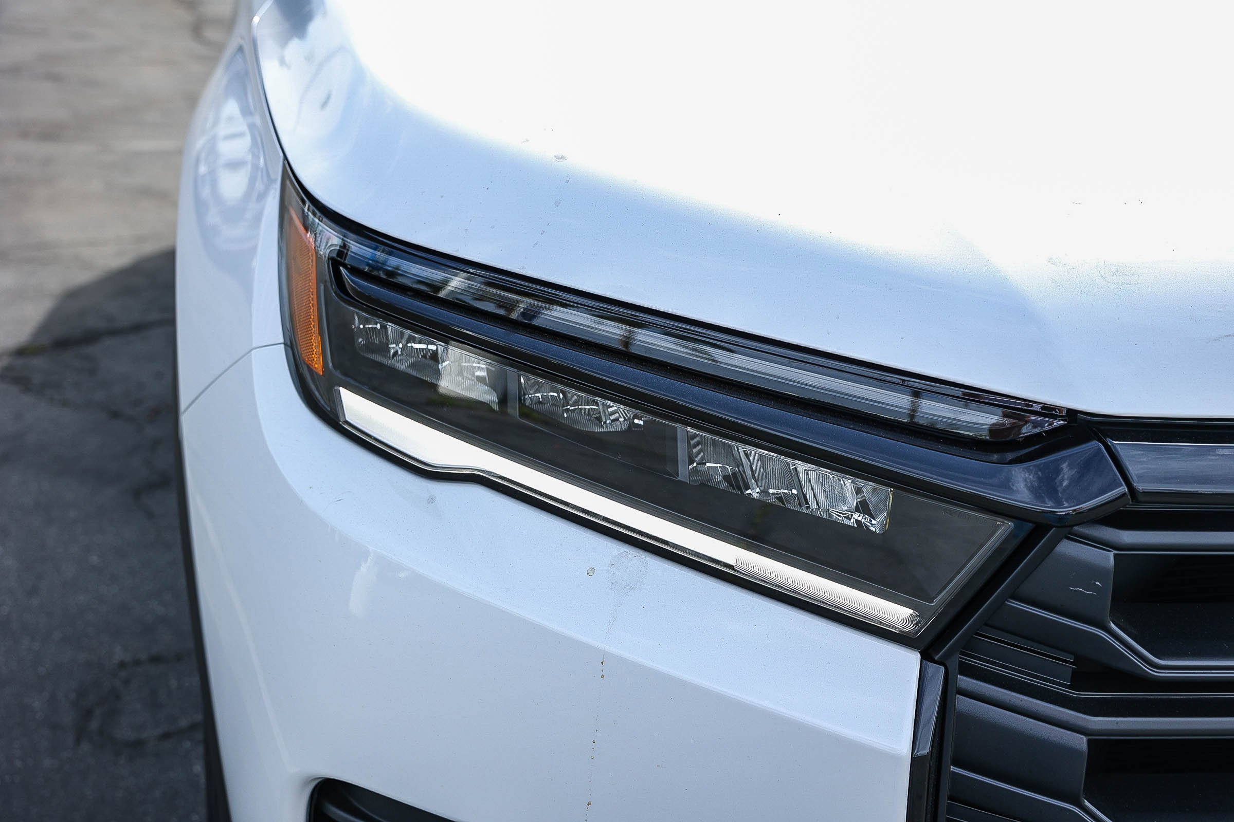 New 2026 Platinum White Pearl Honda EX-L 2WD image 11