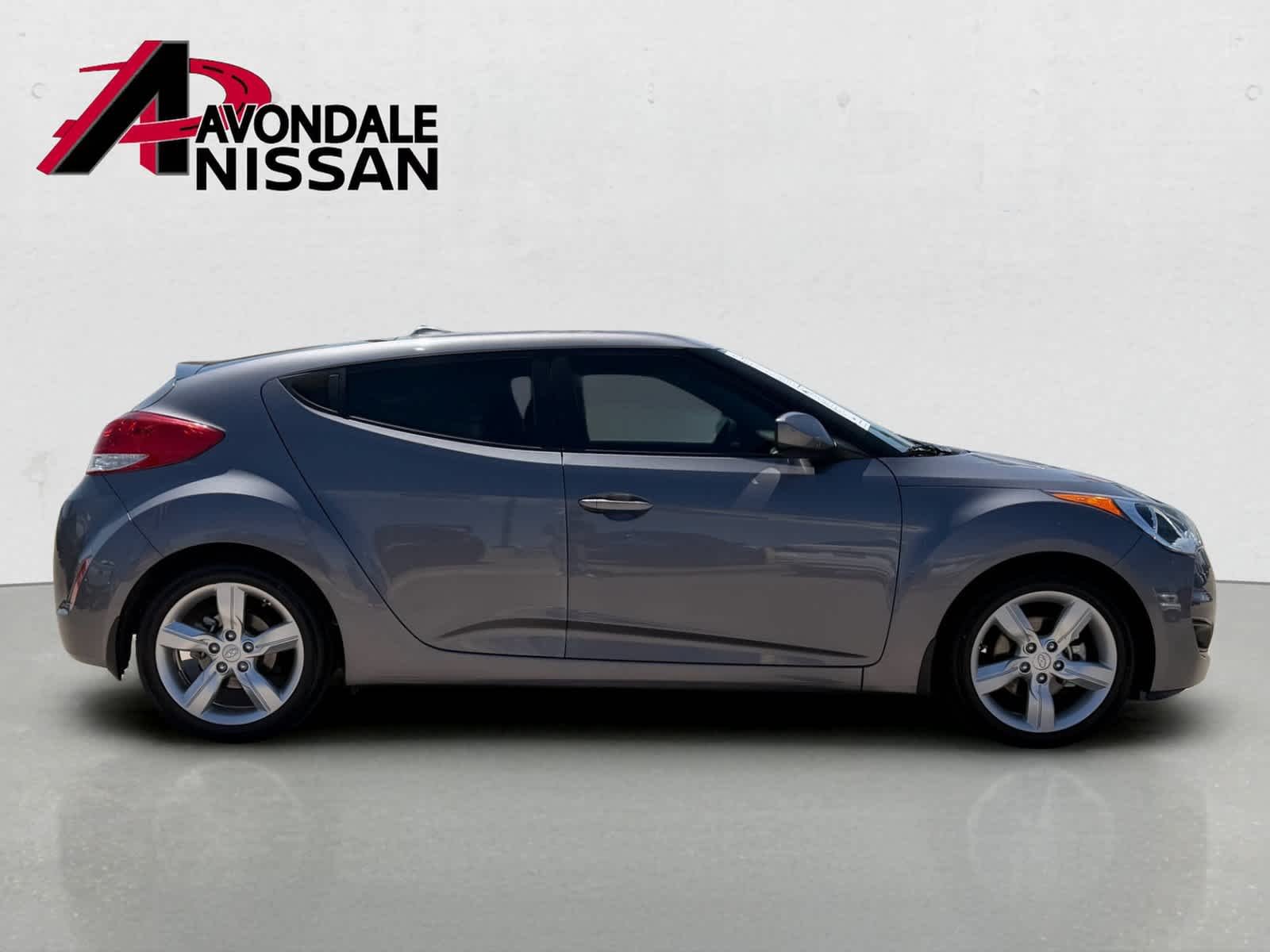 Used 2015 Triathlon Gray Metallic Hyundai  image 7