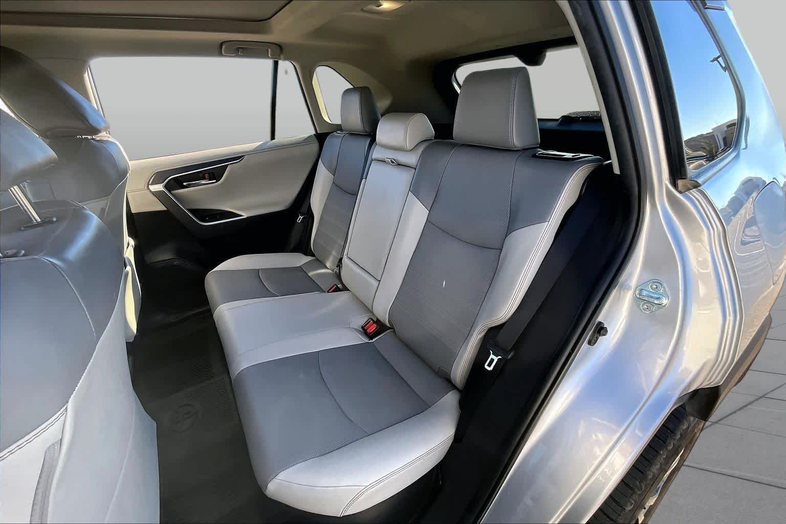 Used 2022 Silver Sky Metallic Toyota Hybrid Limited image 21