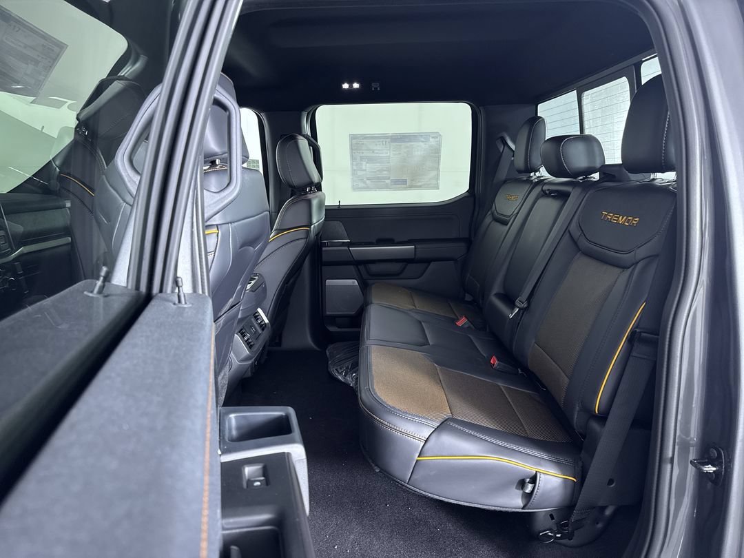 New 2026 Carbonized Gray Metallic Ford Tremor image 23