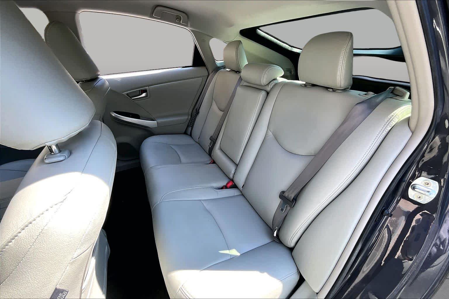 Used 2013 Winter Gray Metallic Toyota Two image 19
