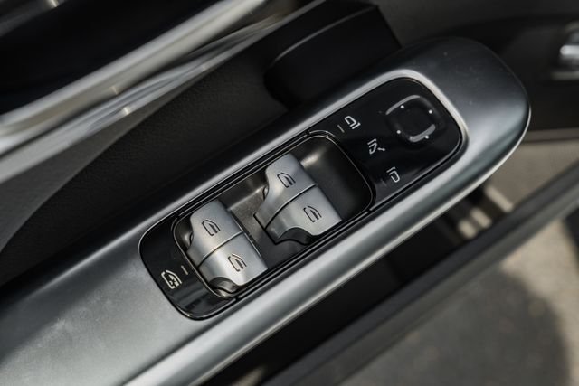 New 2026 Cirrus Silver Metallic Mercedes-Benz C 300 image 39