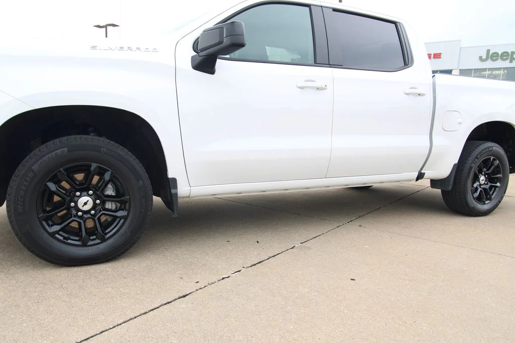 Used 2026 White Chevrolet RST image 11