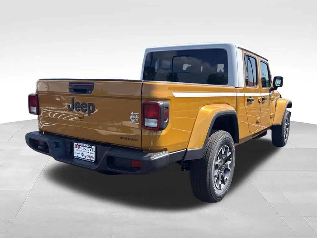 New 2026 Goldilocks Jeep Sahara image 3