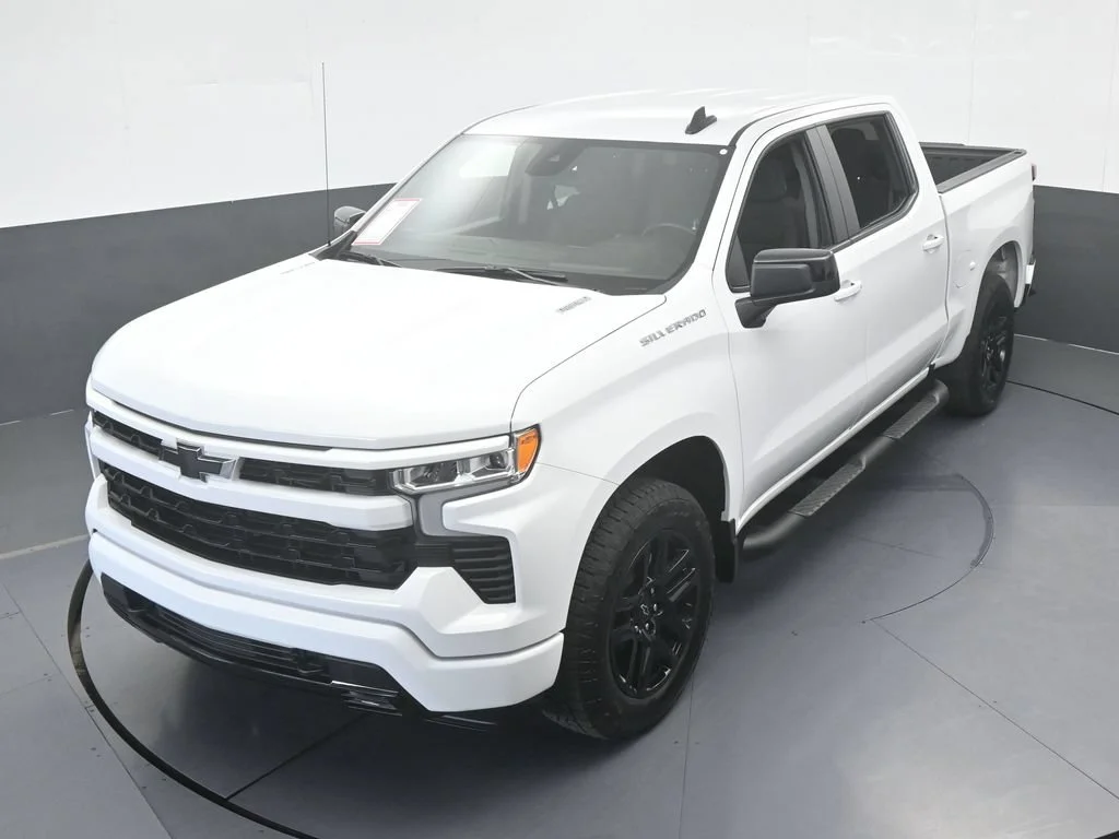 Used 2026 Summit White Chevrolet RST image 42