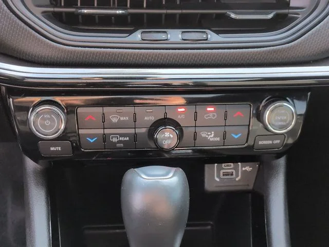 Used 2024 Gray Jeep Latitude image 25