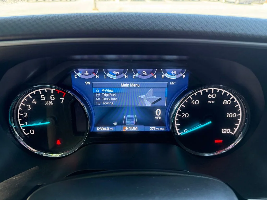 Used 2023 Silver Ford XLT image 28