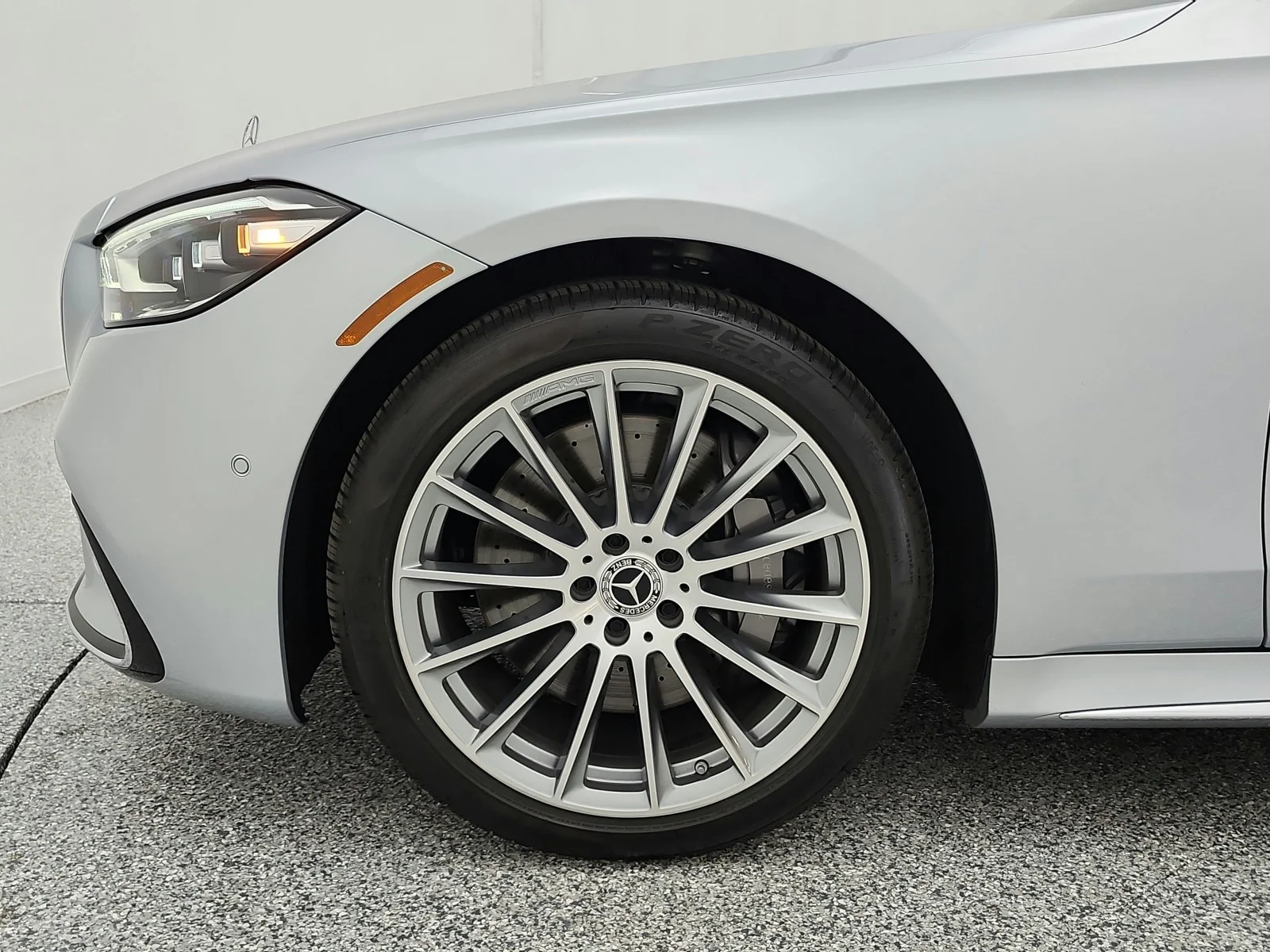Certified Used 2022 Cirrus Silver Mercedes-Benz S 580 4MATIC® Sedan image 17