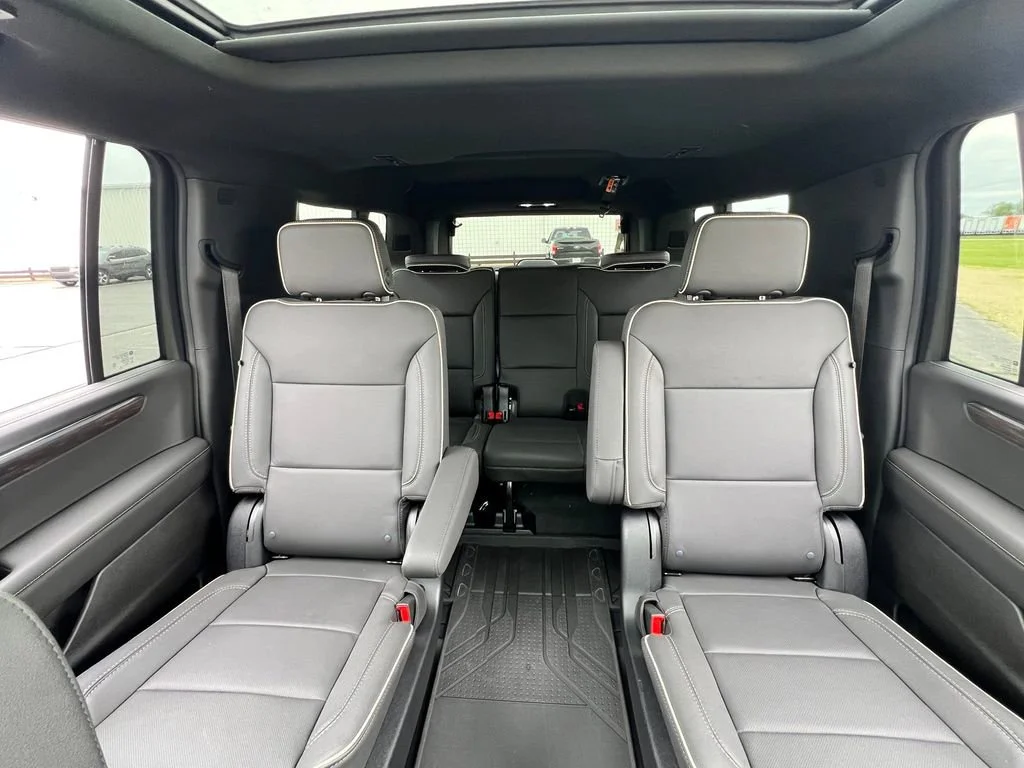 2026 Chevrolet Suburban Premier - Photo 31
