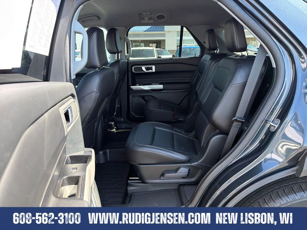 Used 2024 Blue Ford XLT image 24