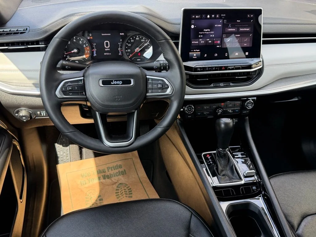 Used 2025 White Jeep Limited image 16