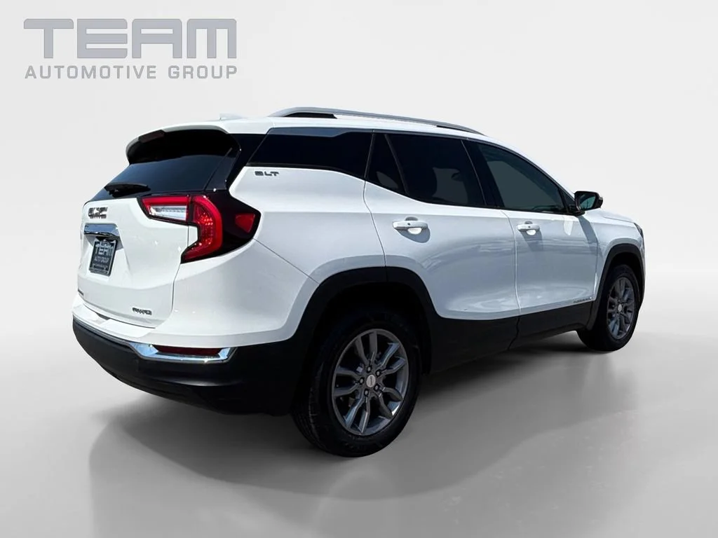 Used 2024 Summit White GMC SLT image 7