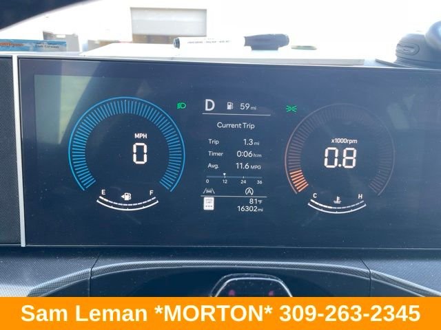 Used 2025 Gray Hyundai SEL image 11