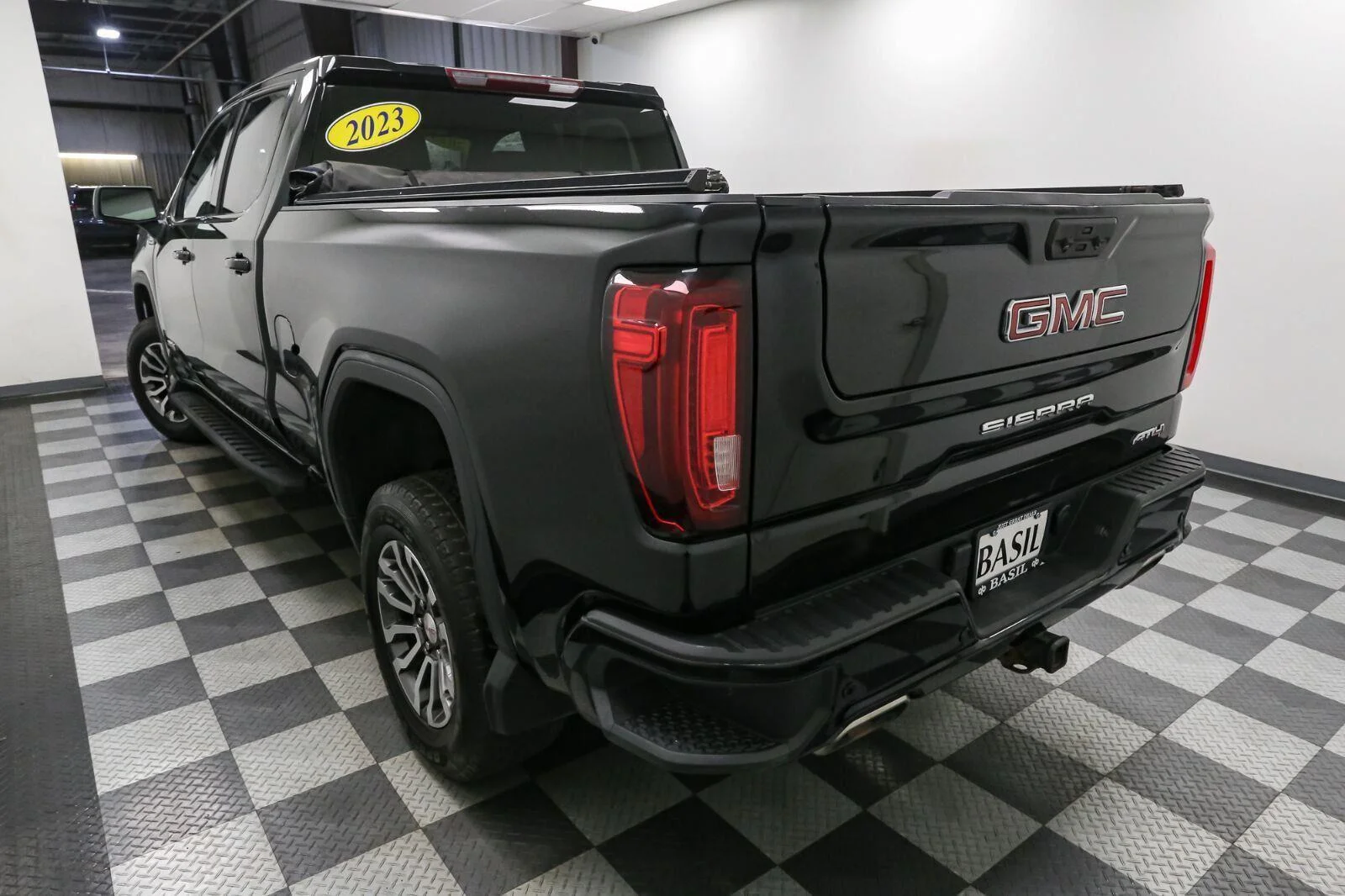Used 2023 Onyx Black GMC AT4 image 10