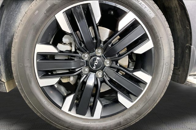 Used 2024 Red Kia SX-Prestige image 28
