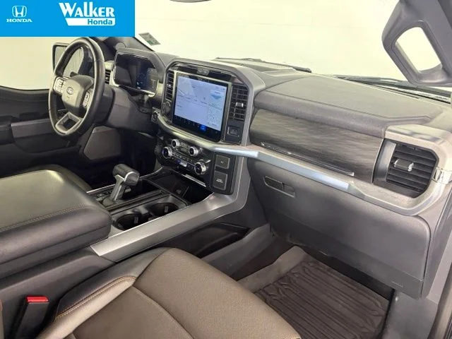 Used 2025 Black Ford Lariat image 44