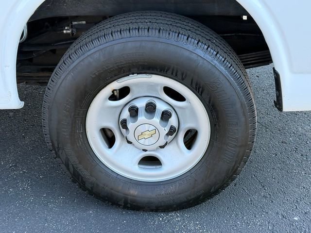 Used 2023 Summit White Chevrolet 1LT image 28