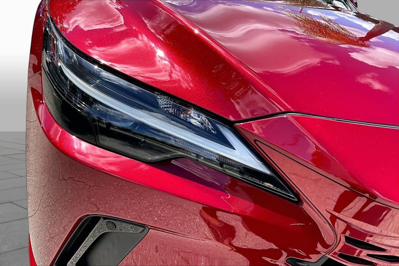 Used 2025 Matador Red Mica Lexus  image 28