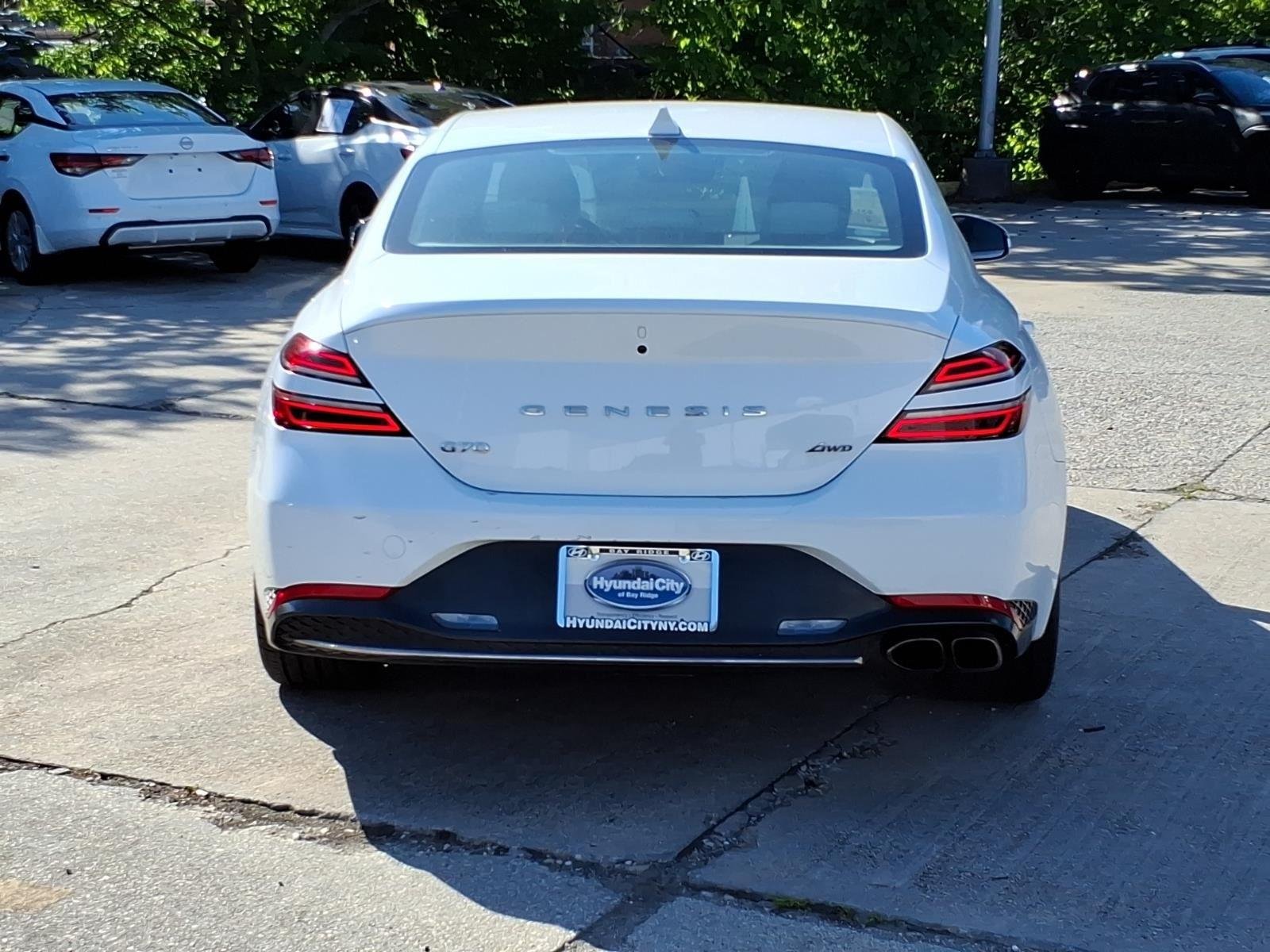 Used 2023 Alta White Genesis 2.0T image 8