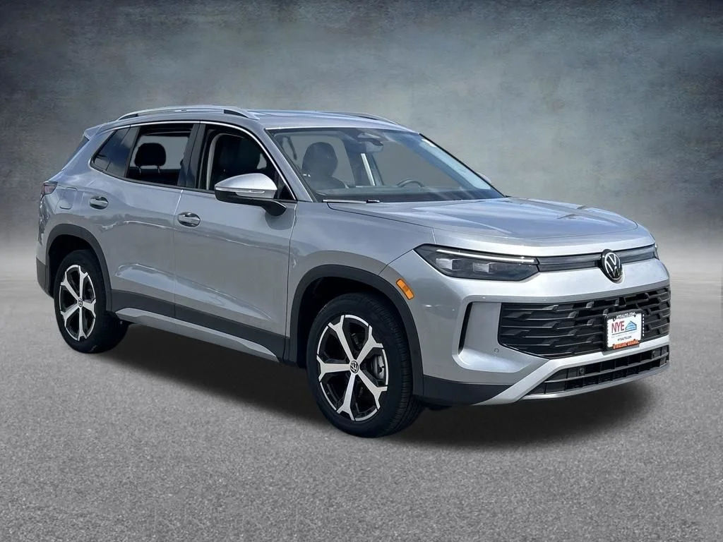 2026 Volkswagen Tiguan SE - Photo 7