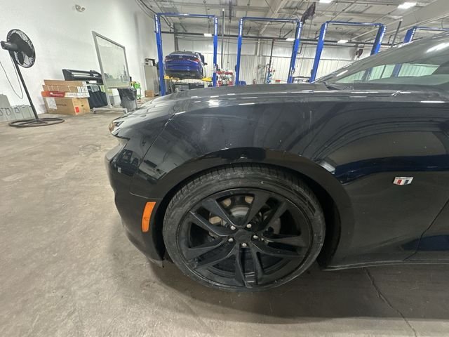 Used 2023 Black Chevrolet 1LT image 23