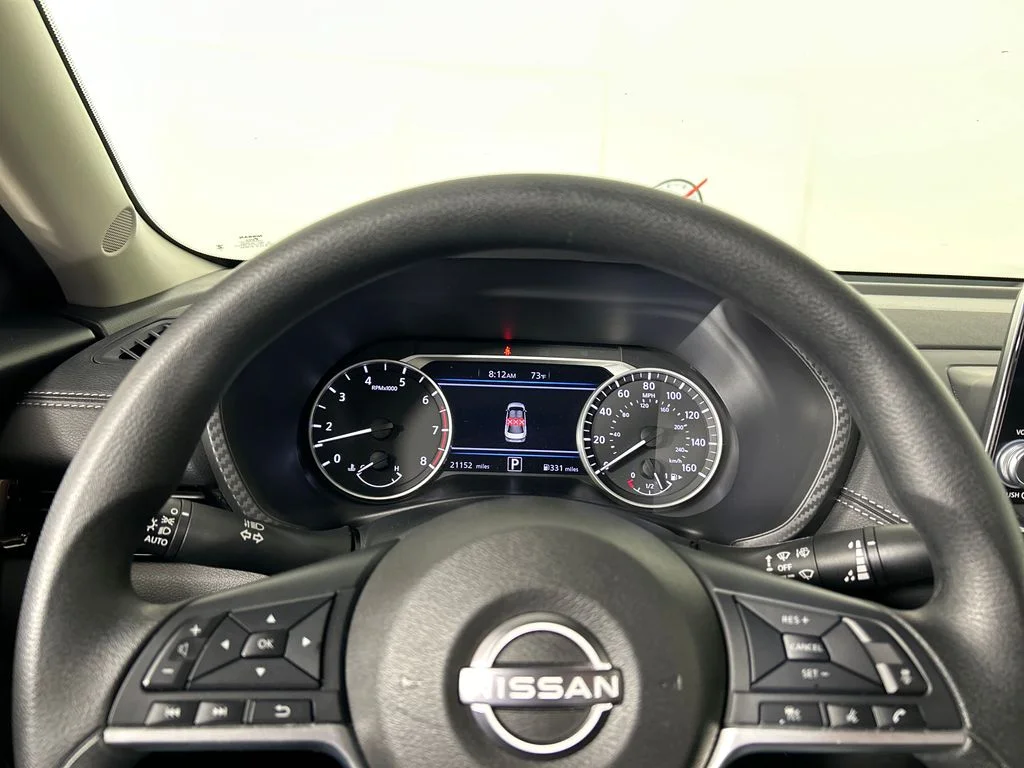 Used 2025 Gray Nissan SV image 13