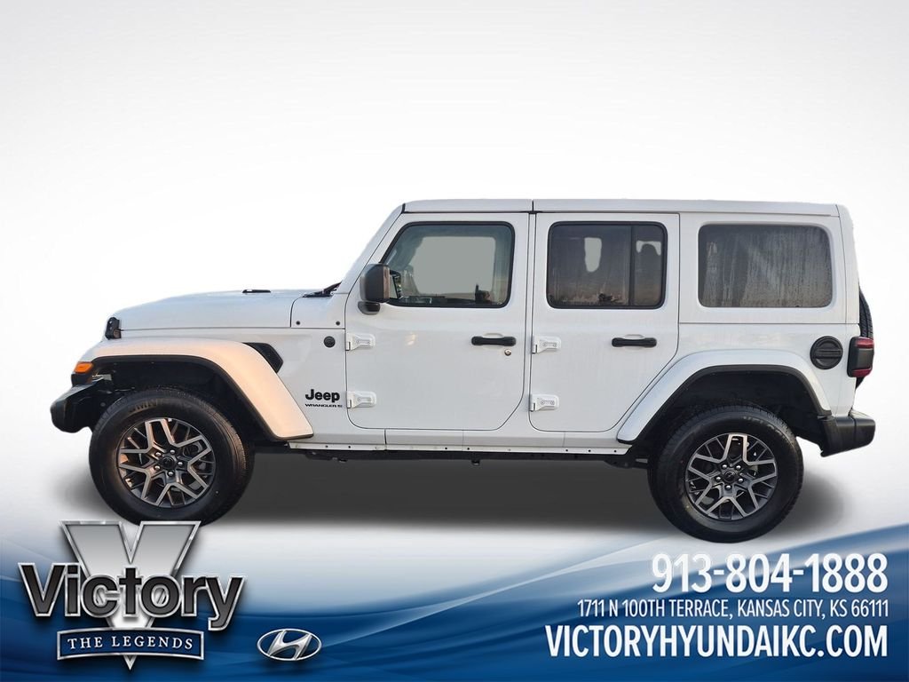 Used 2025 Jeep Wrangler 4-Door Sahara with VIN 1C4PJXEN2SW575953 for sale in Kansas City