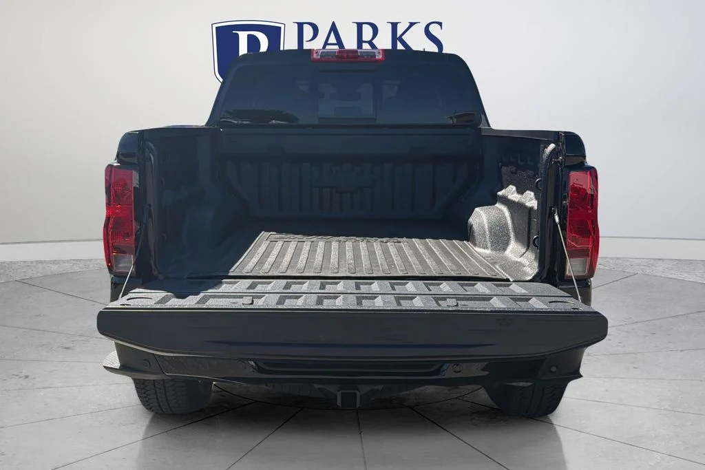 Used 2024 Black Chevrolet Trail Boss image 20