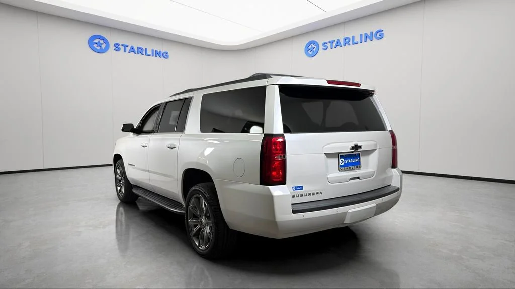 Used 2019 IRIDESCENT PEARL TRICOAT Chevrolet LT image 7