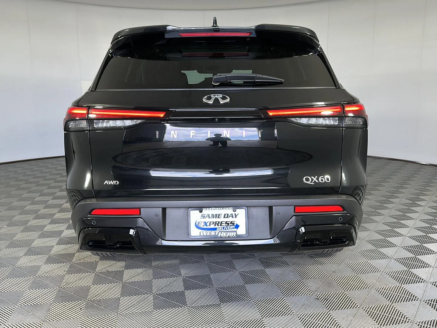 Used 2023 Mineral Black INFINITI PURE image 6