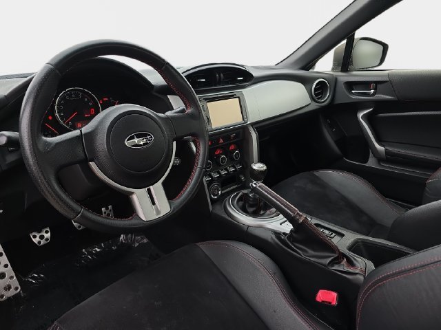 Used 2013 White Subaru Limited image 18