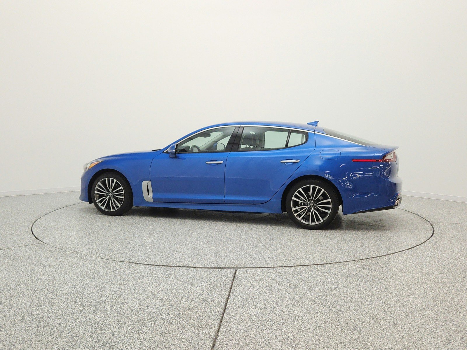 Used 2019 Micro Blue Kia Base RWD image 8