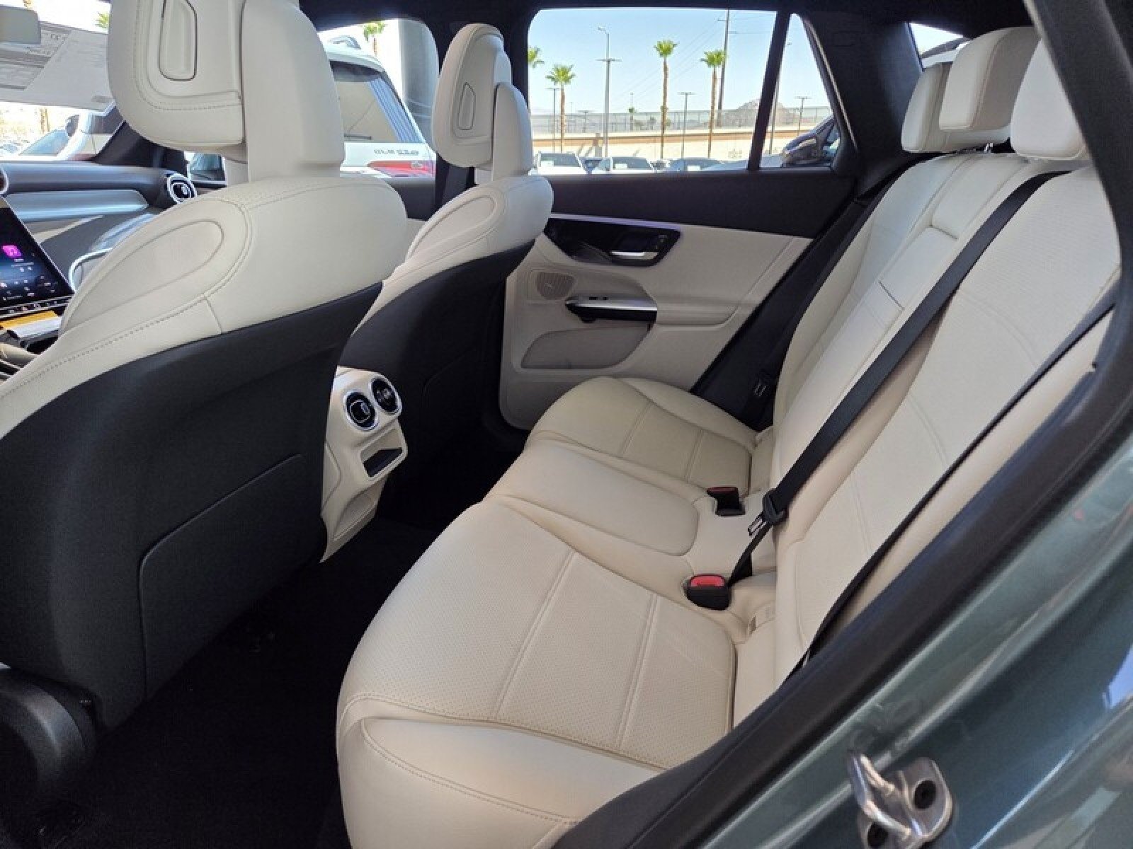 New 2026 Verde Silver Metallic Mercedes-Benz GLC 300 SUV image 13