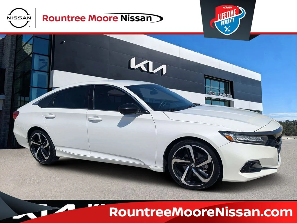 Used 2022 White Honda Sport image 1