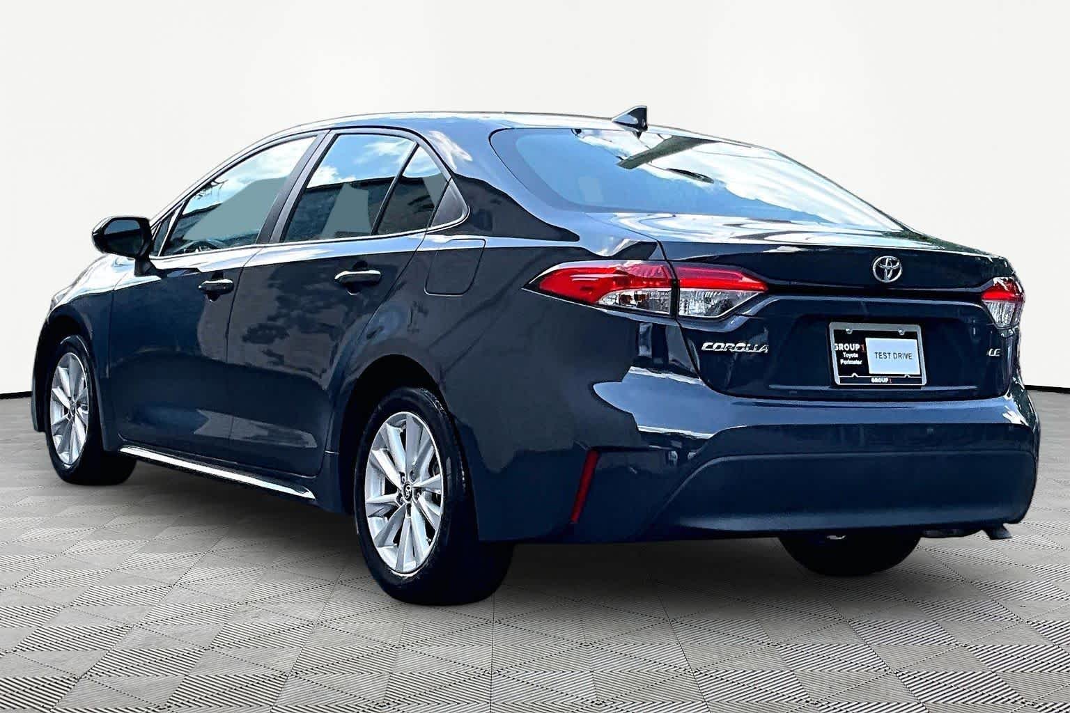 Used 2023 Underground Toyota LE image 12