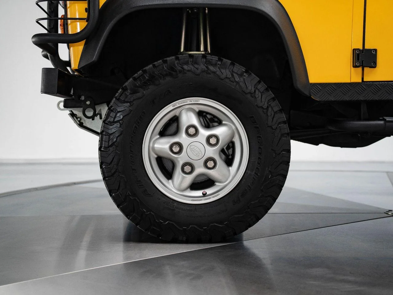 Used 1995 AA YELLOW Land Rover Soft Top image 10