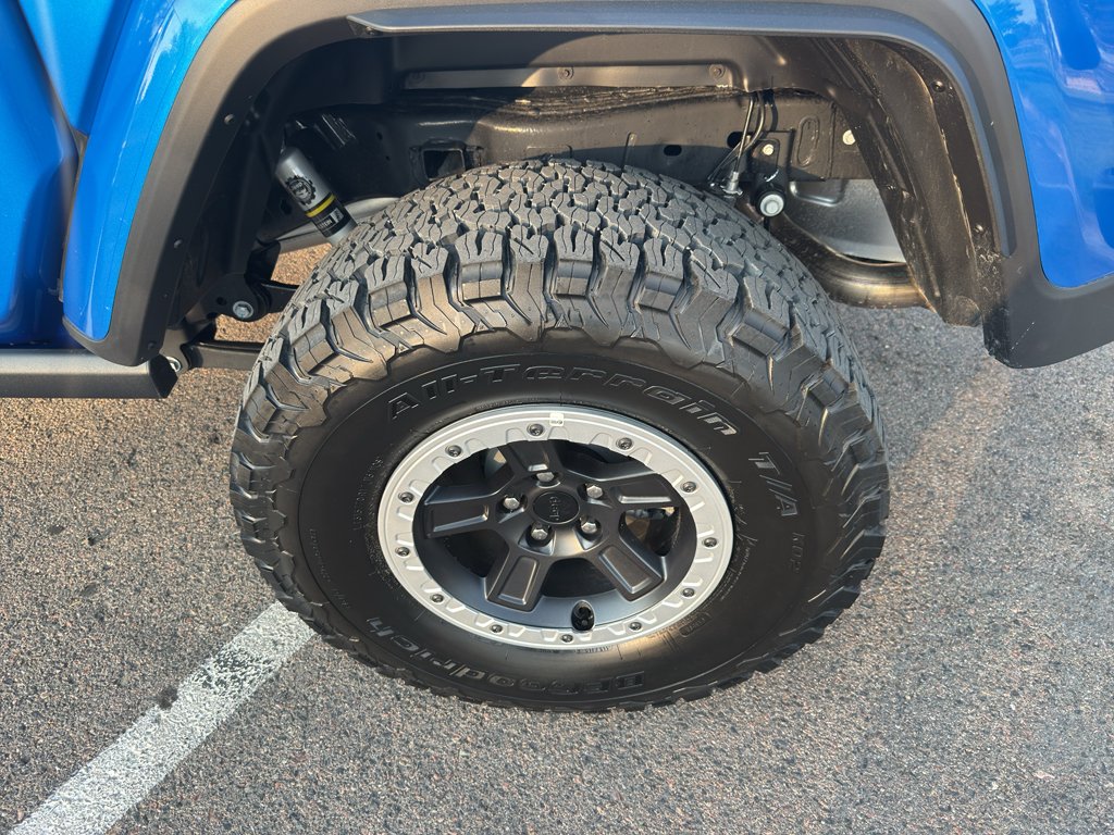 New 2026 Hydro Blue Pearlcoat Jeep Sport S image 31