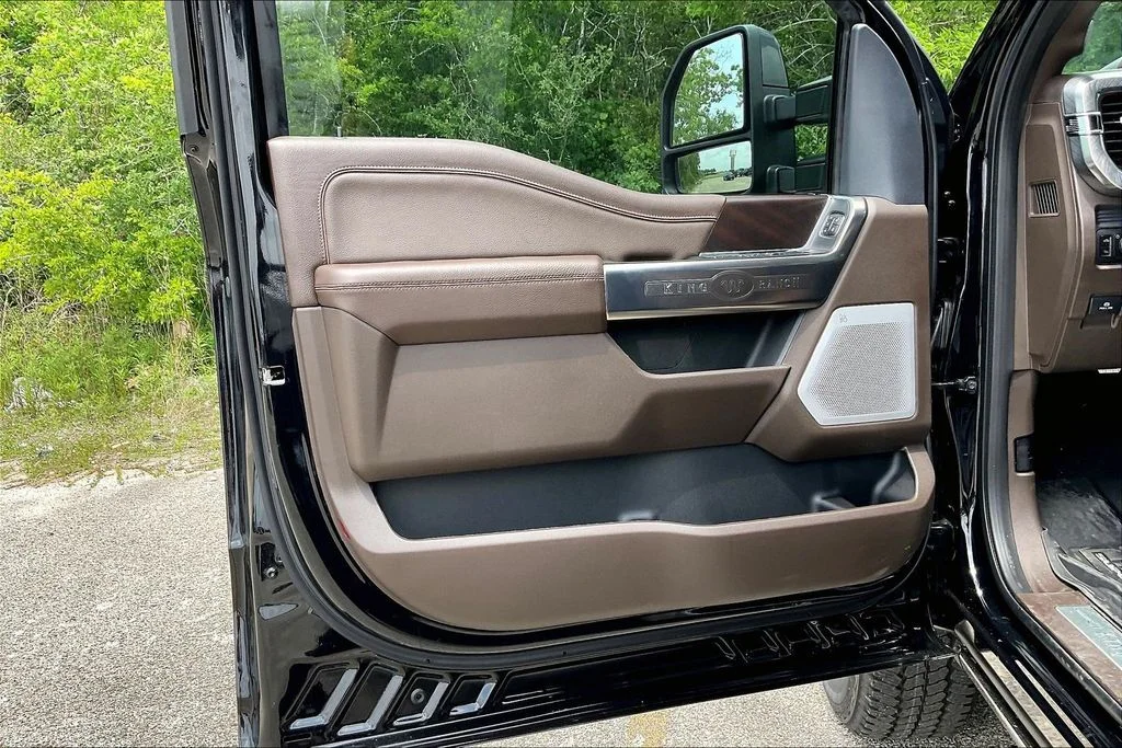 New 2026 Ford Super Duty F-250 King Ranch 4D Crew Cab