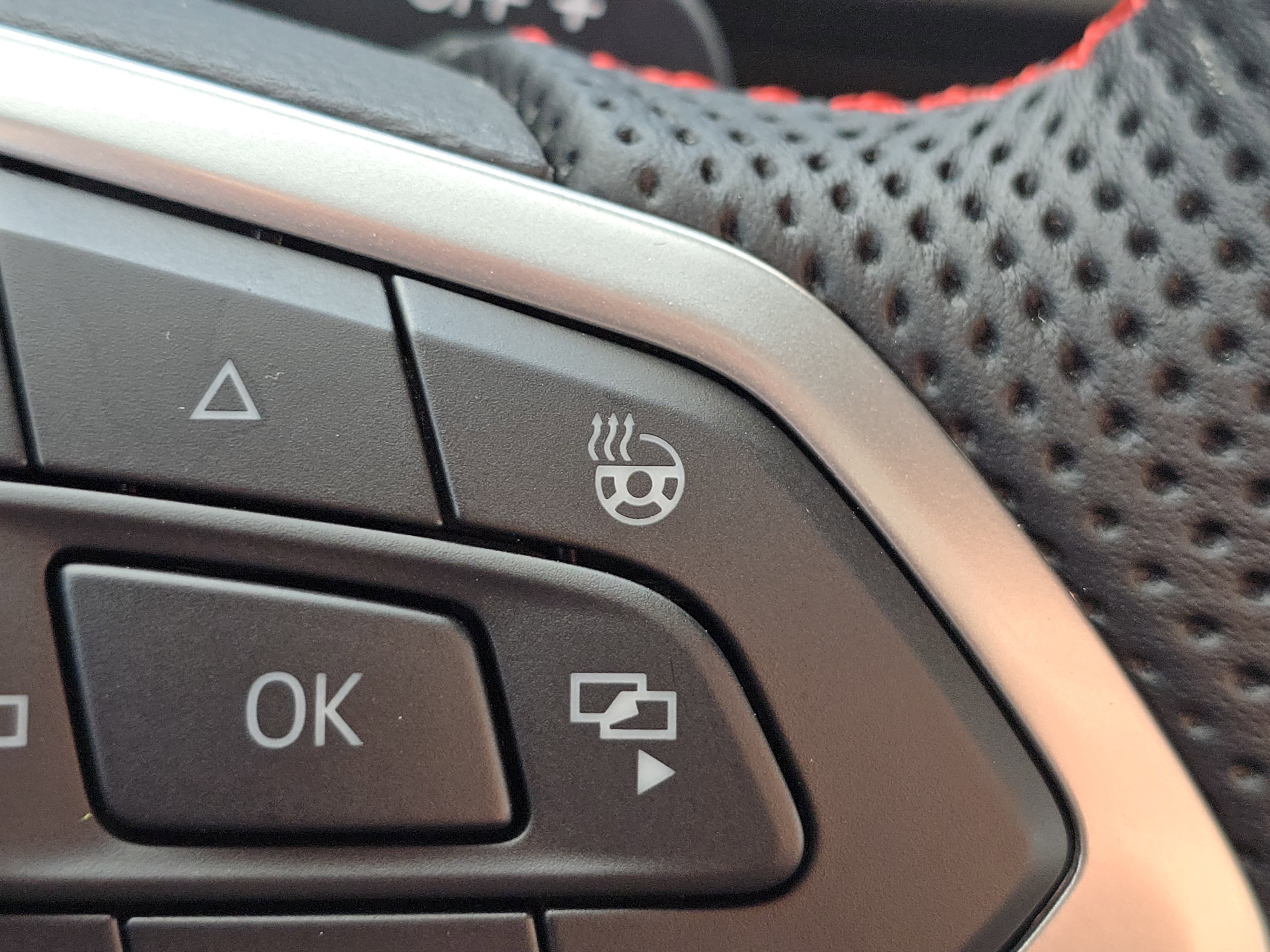 2026 Volkswagen Golf GTI SE - Photo 11
