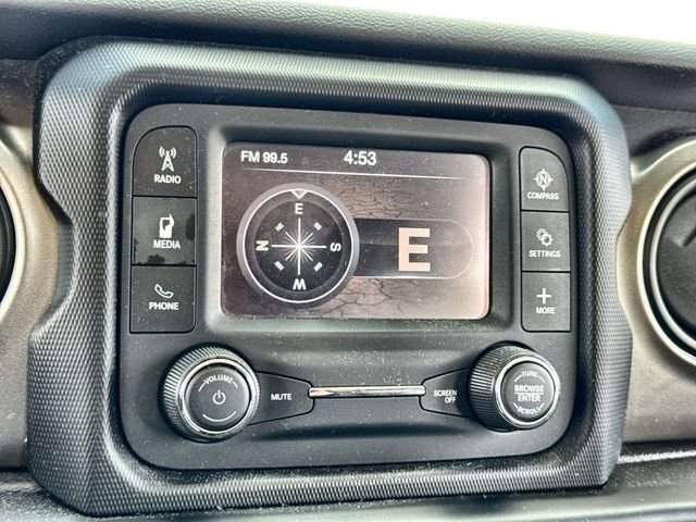 Used 2020 Silver Jeep Unlimited Sport S image 18