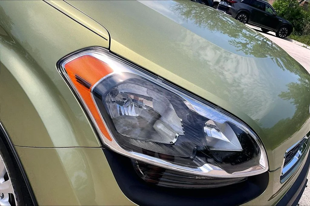 Used 2012 Green Kia Plus image 27