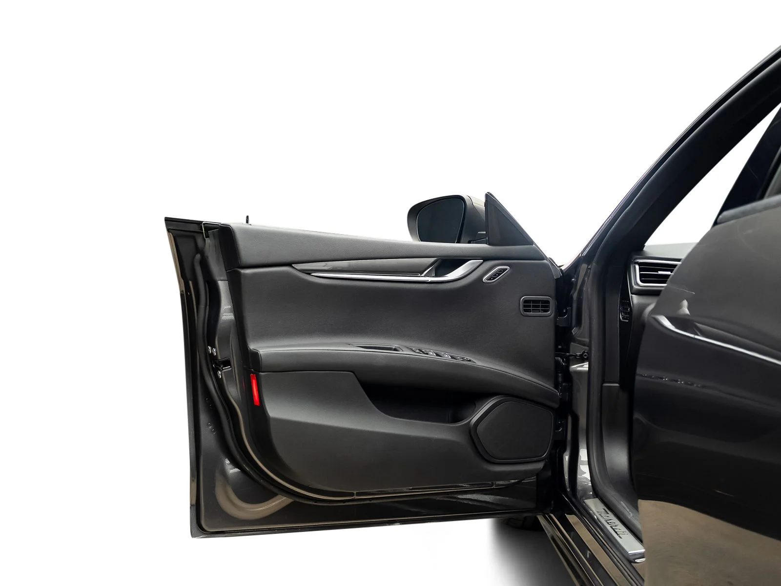 Used 2017 Gray Maserati Base image 57