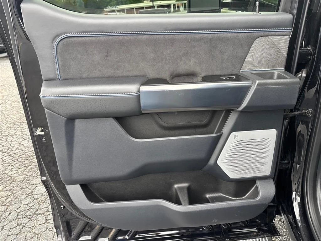 Used 2025 Black Ford Platinum image 18
