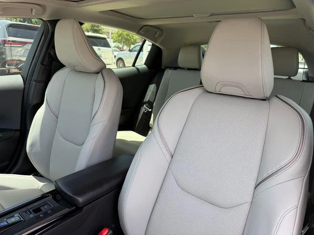 Certified Used 2023 CUTTING EDGE Toyota Limited image 12